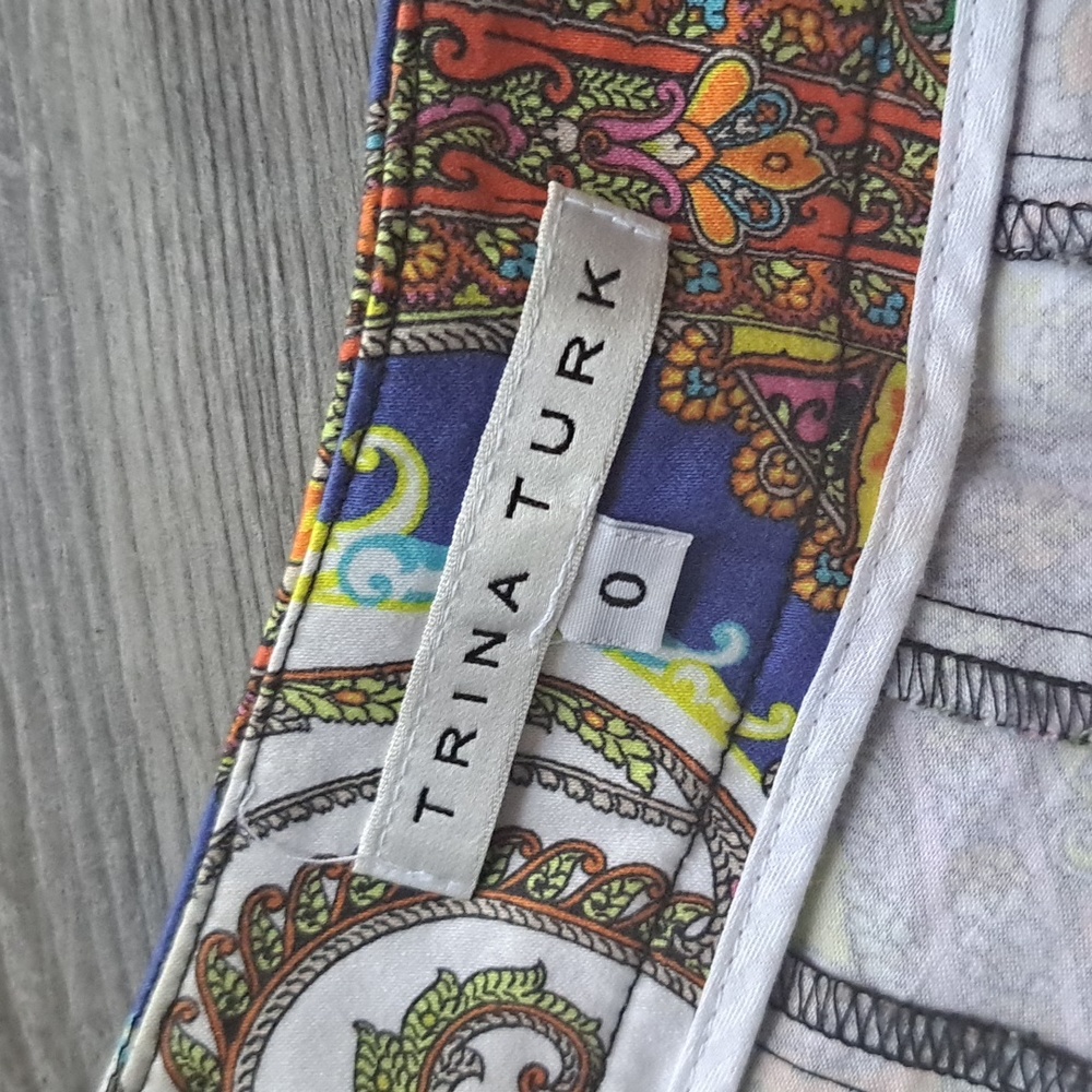 Trina Turk Multi-Color Paisley Print Women's Shorts - Picture 3 of 4